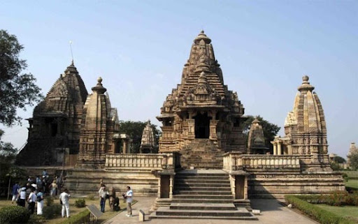 Amazing World: The Greatest Temples of the World